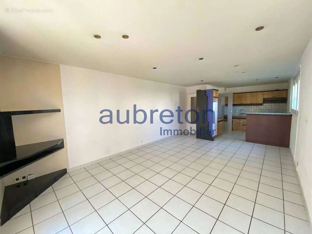 Appartement à SEYSSINET-PARISET