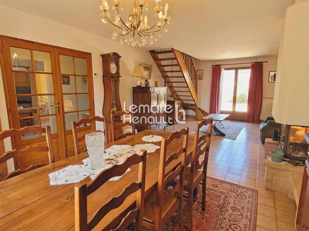 Maison en bon état 4 chambres sur 680 m² de terrain - photo 2