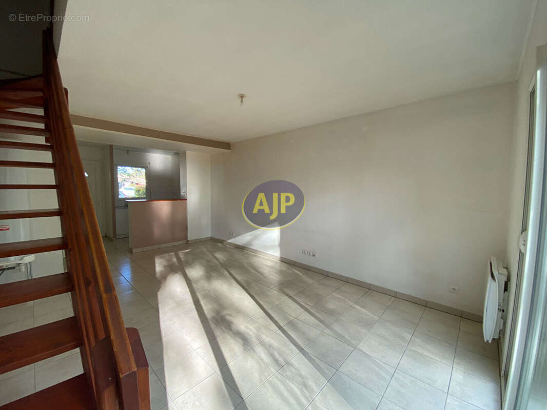 Maison à VENDAYS-MONTALIVET