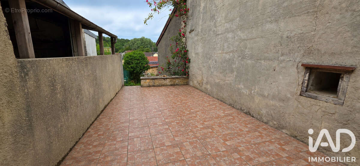 Maison 108 m² à La Grandville  - photo 8
