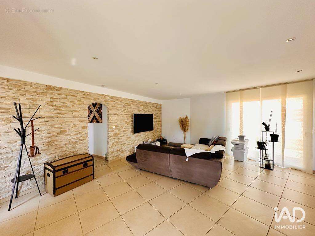 Photo 5 - Maison à VILLEMOUSTAUSSOU