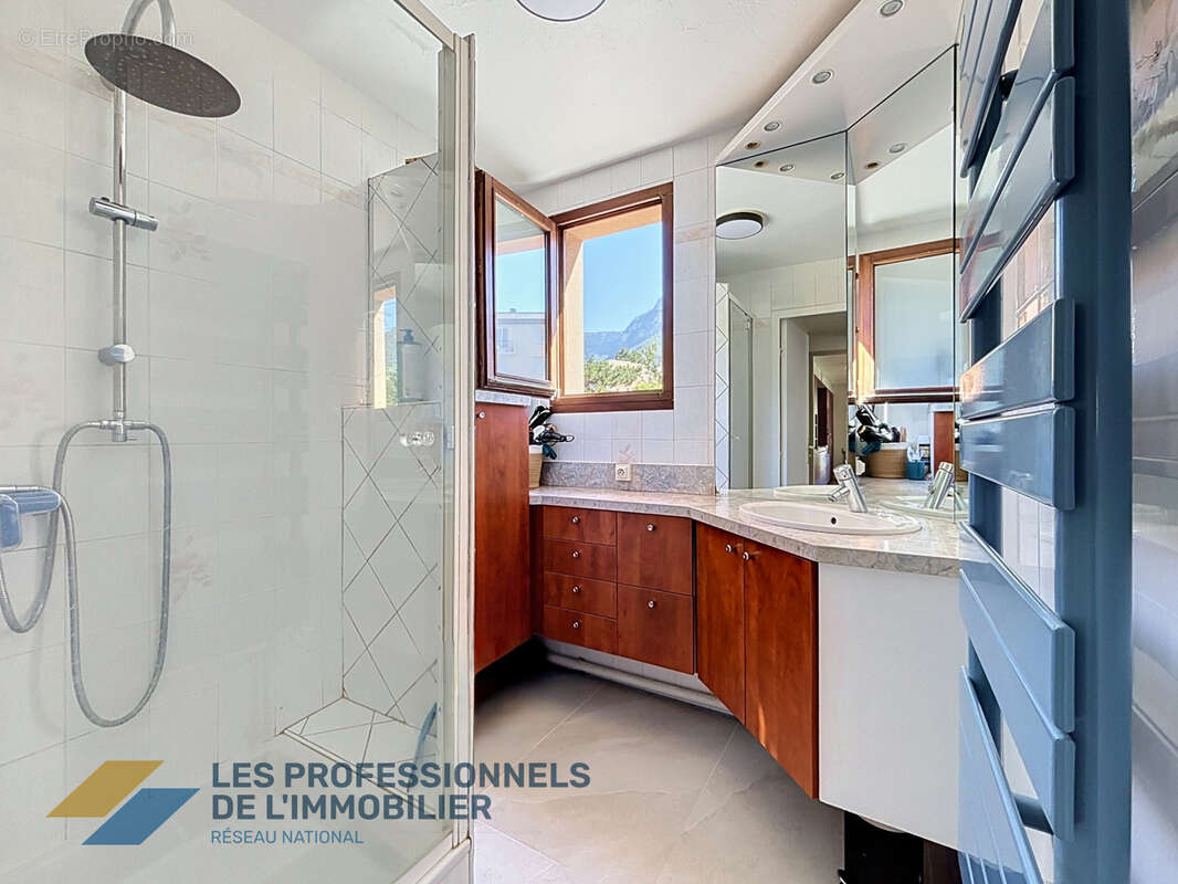 Appartement à LA RAVOIRE