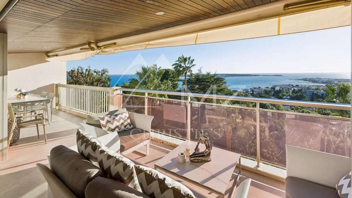 Appartement à CANNES