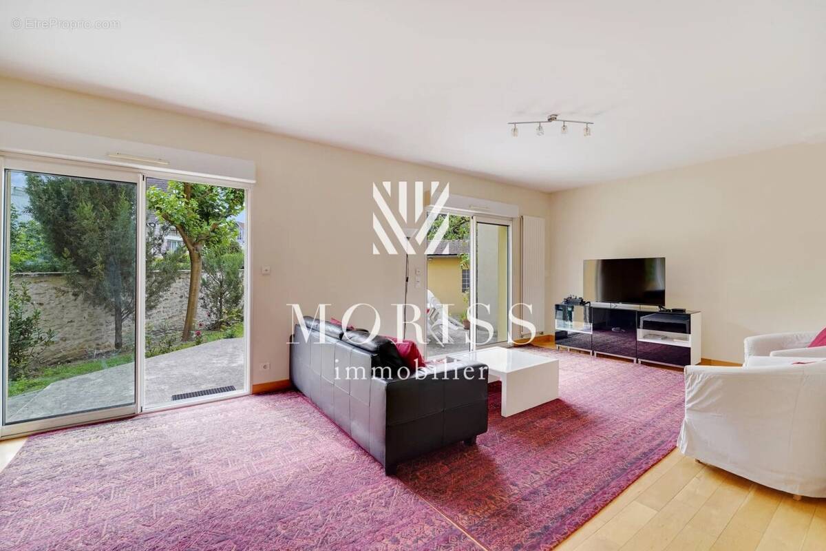 Maison à LE PERREUX-SUR-MARNE