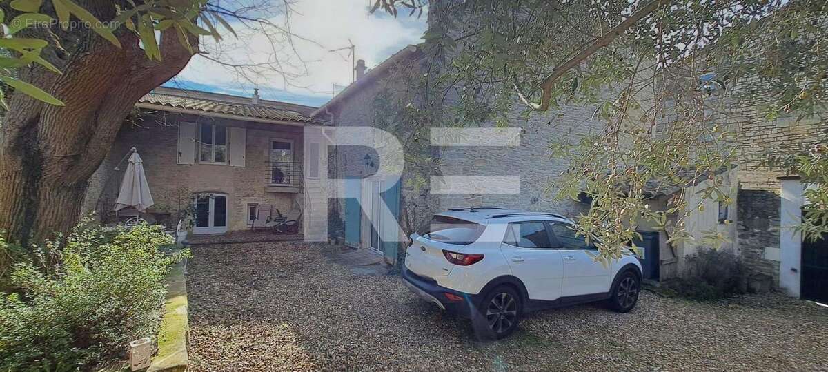 Maison à CALVISSON