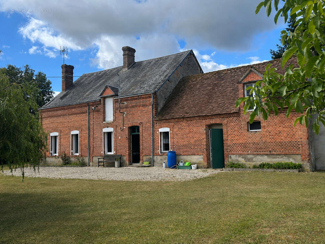 Maison à POILLY-LEZ-GIEN