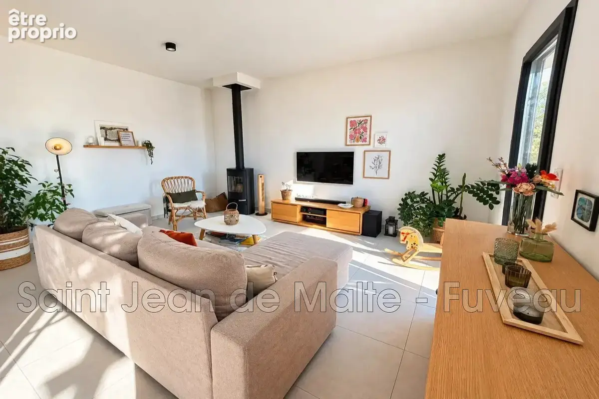Maison 4 pièces 95 m² à vendre à Pourrieres (83910) - photo 5