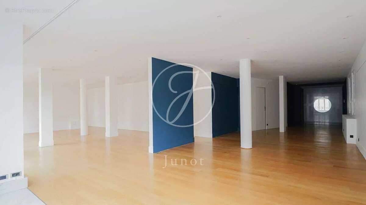 Appartement à PARIS-6E