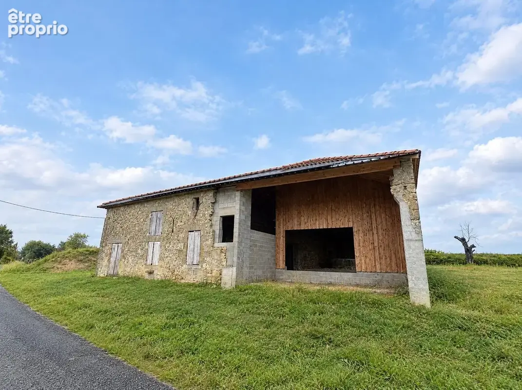 Bâtisse en pierre à rénover - photo 2