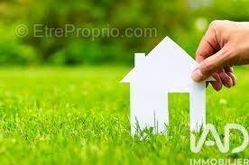 Photo 1 - Terrain à BAIE-MAHAULT