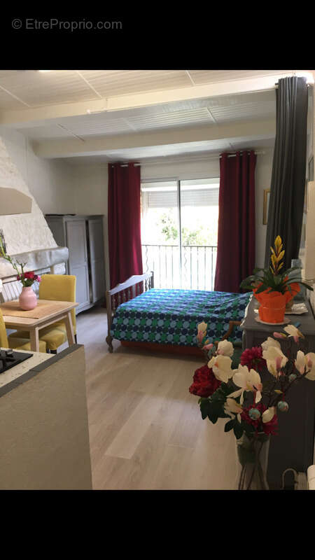 Appartement à VARAGES
