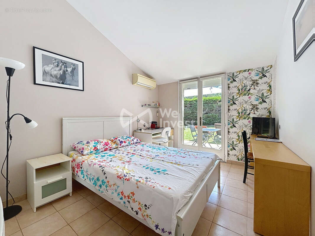 Maison à SAINT-CLEMENT-DE-RIVIERE