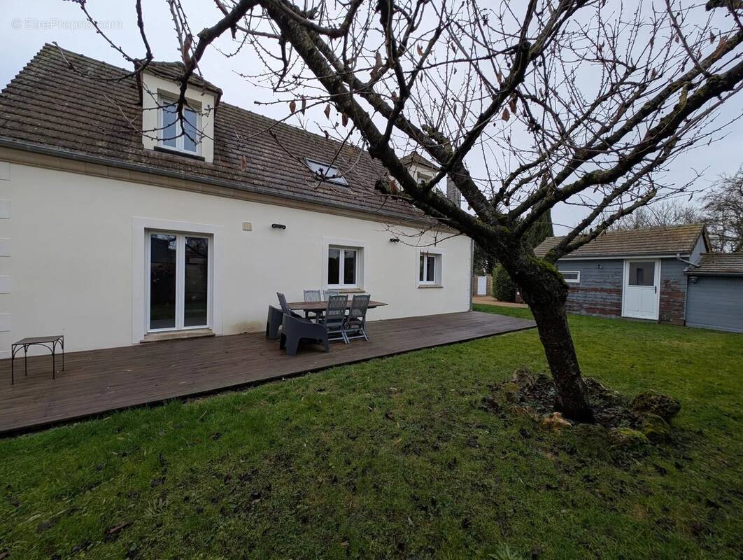 Maison à BAZAINVILLE