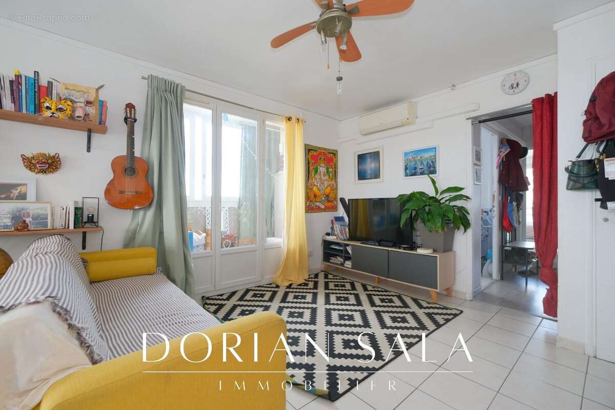Appartement à MARSEILLE-9E