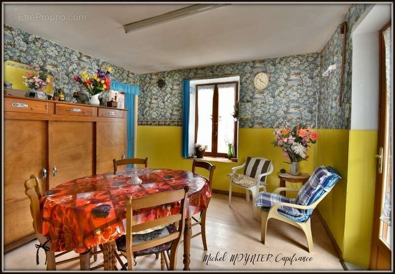  Une maison unique à Aiguilles, au cœur des montagnes du Queyras - photo 5