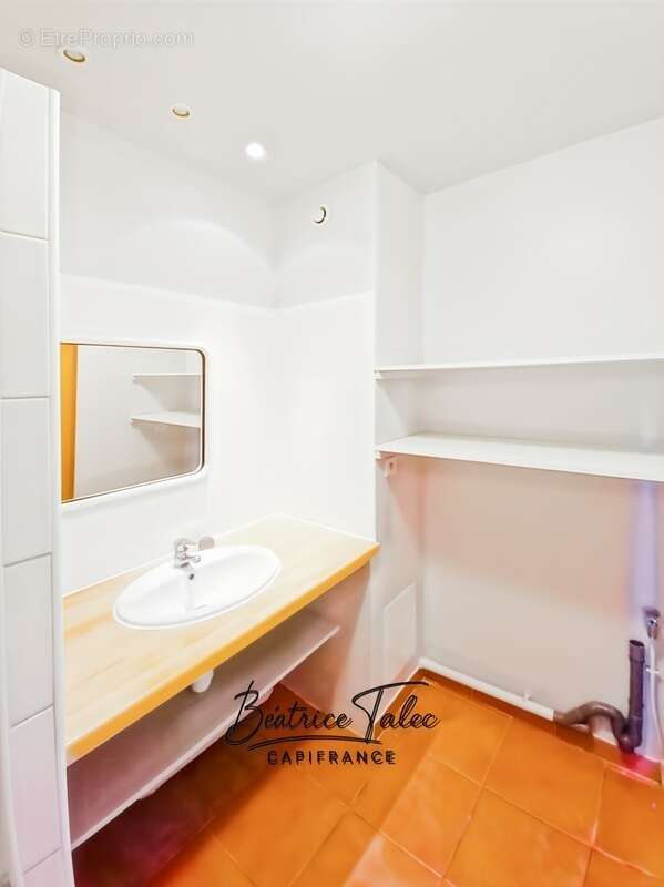 Appartement à VELAUX