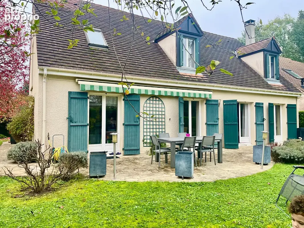 Maison à MENNECY