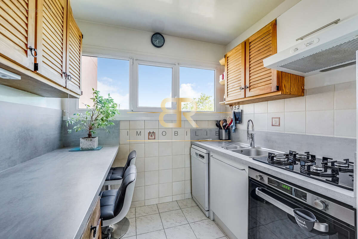 Appartement à AUBERVILLIERS