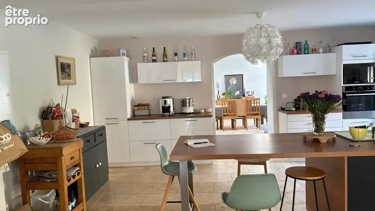 Propriété de caractère en pierre - 376 m² - Piscine chauffée -  Panneaux solaires - Champigny à 10minutes de N. de Poitou - photo 5