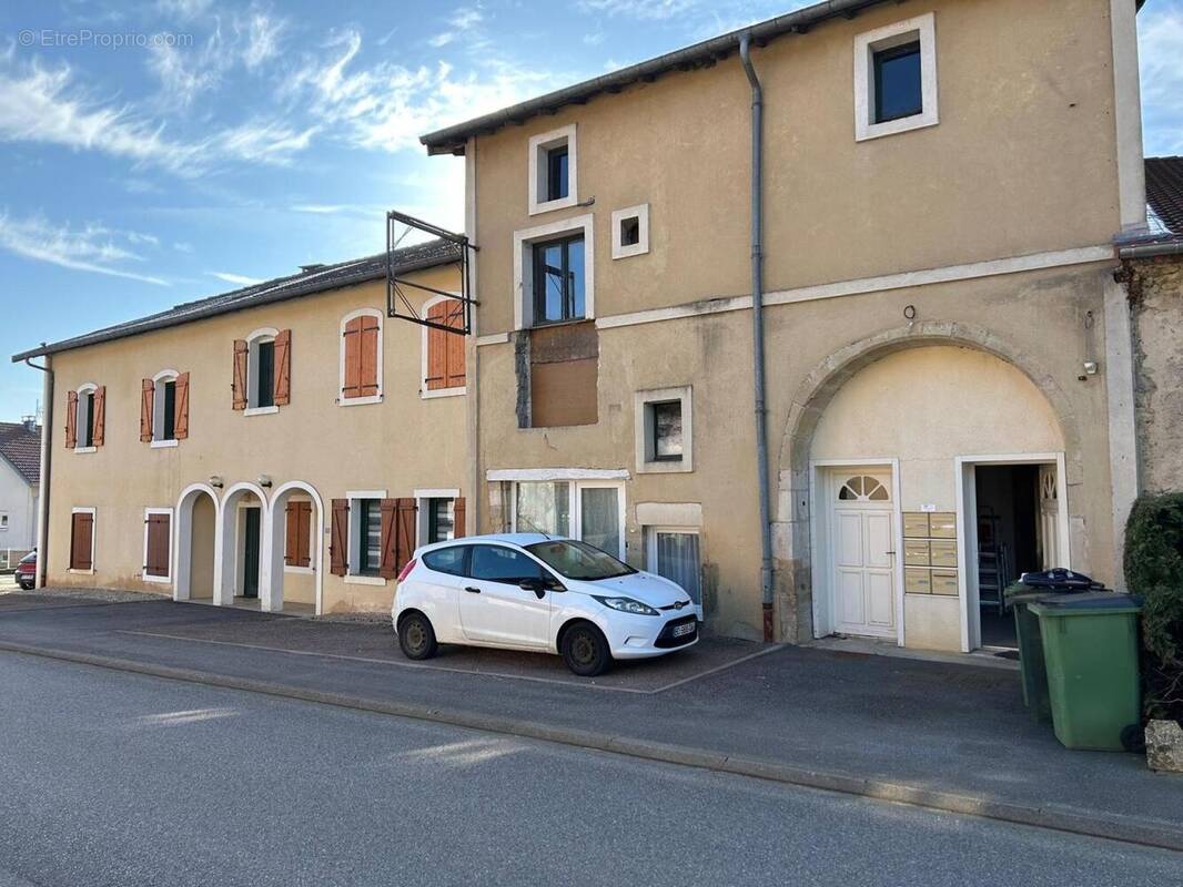 Photo 1 - Appartement à LA NEUVEVILLE-SOUS-CHATENOIS