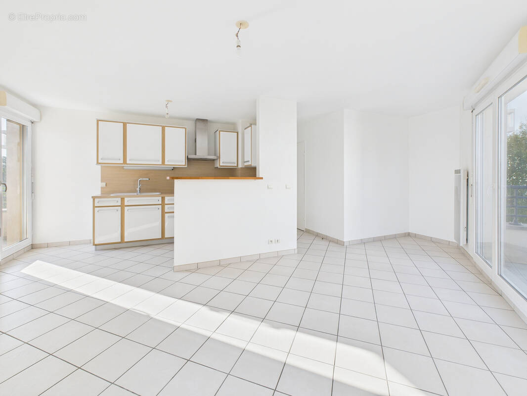 Appartement à CORBEIL-ESSONNES