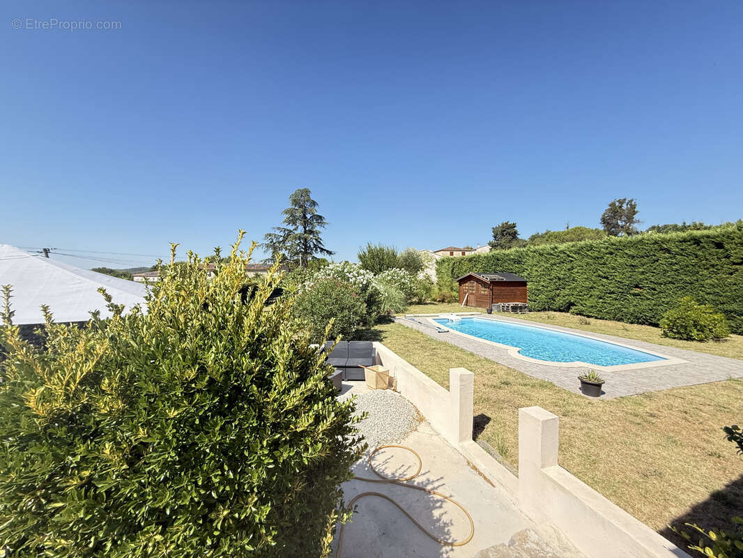 Villa t4 - piscine sur grand terrain - photo 19