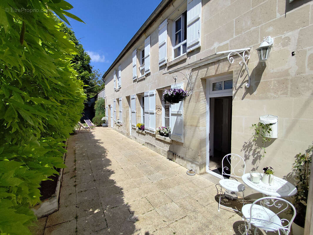 Maison à CUISE-LA-MOTTE