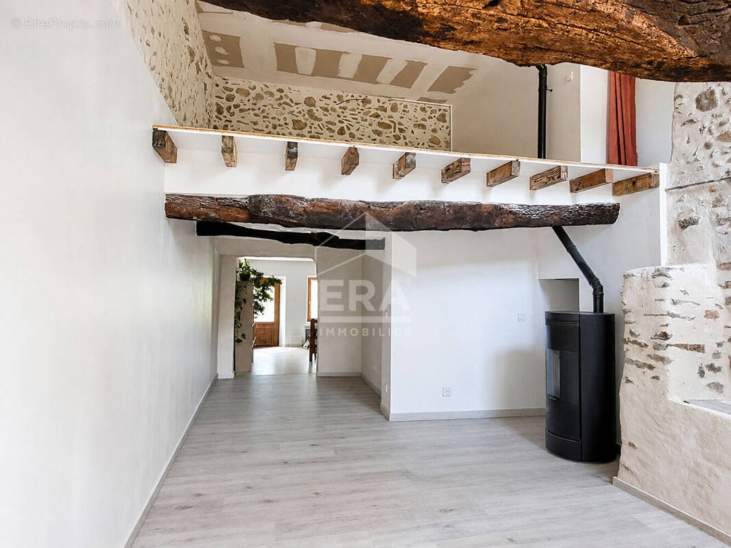 Maison à CHATEAU-ARNOUX-SAINT-AUBAN