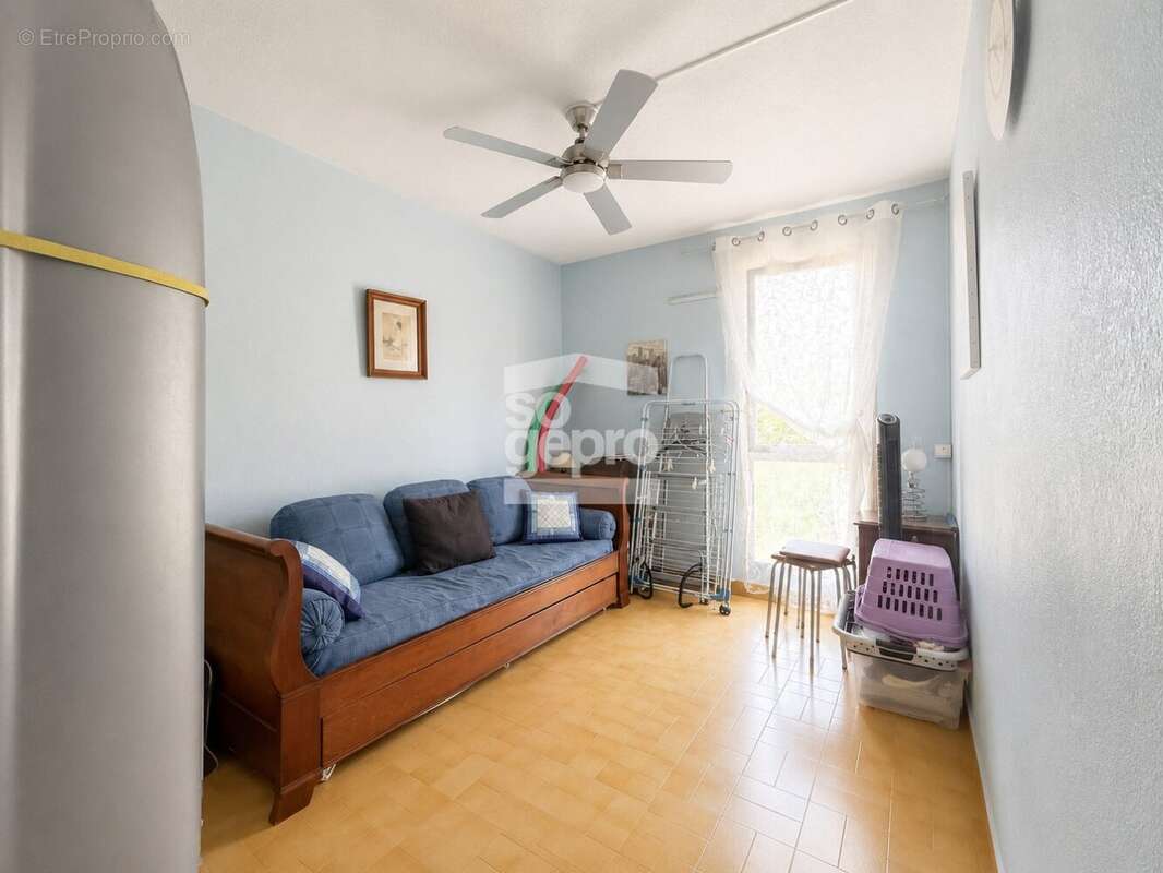 Réf : 2066 - Vente Grand Appartement traversant 3 Pièces dans résidence avec piscine et ascenseur ! - photo 7