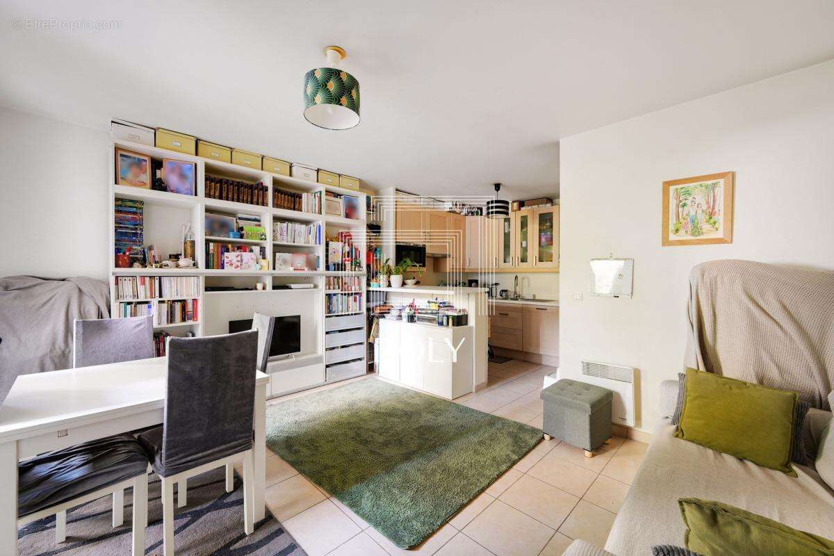 Appartement à PARIS-19E