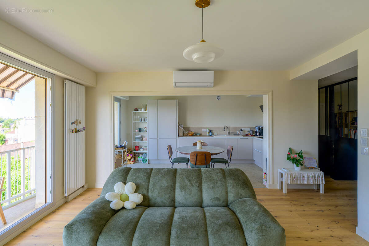 Appartement à SAINT-MAUR-DES-FOSSES