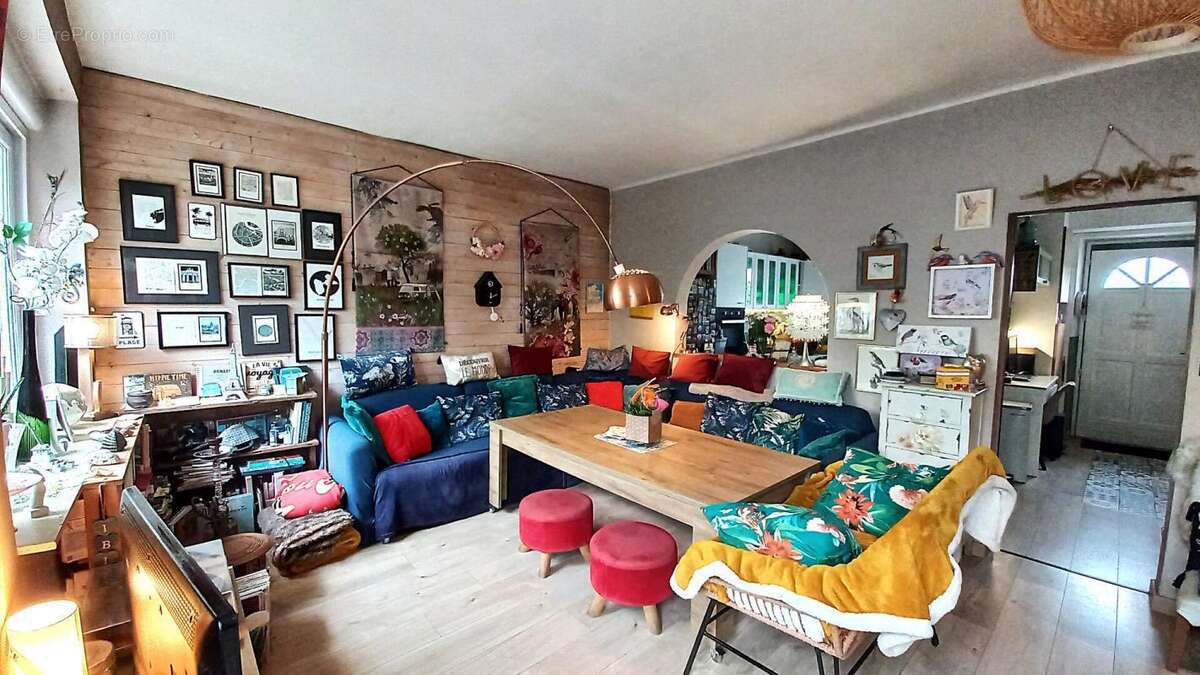 Maison à HAUTE-GOULAINE