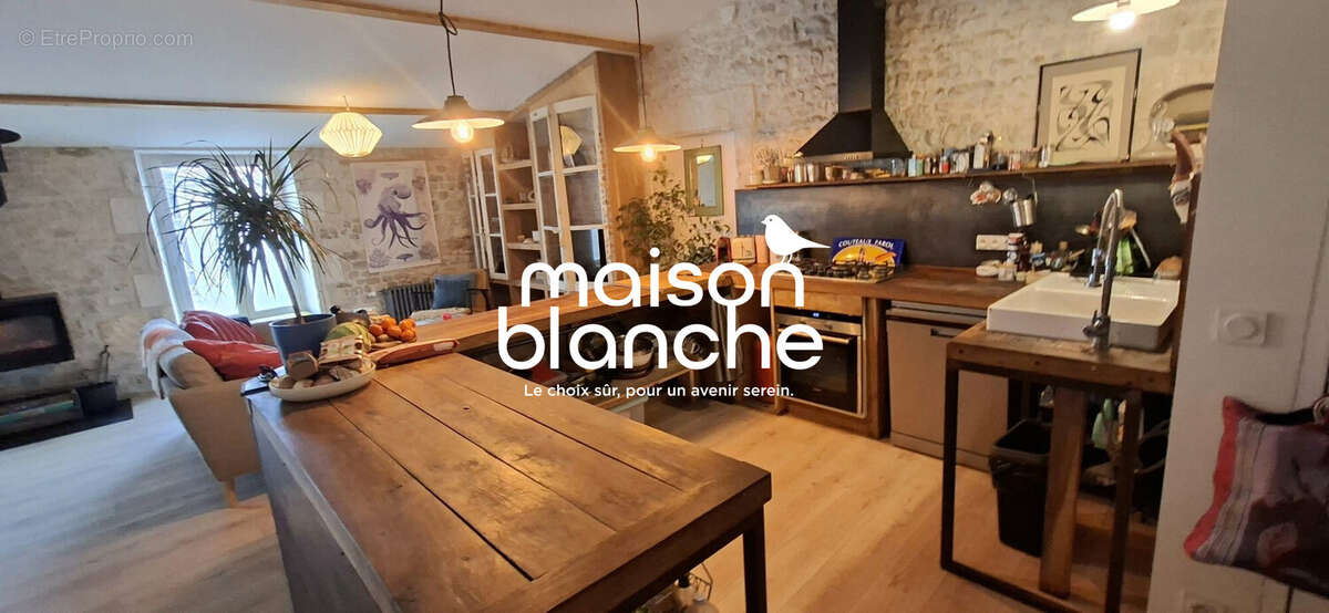 CUISINE - Commerce à LA ROCHELLE