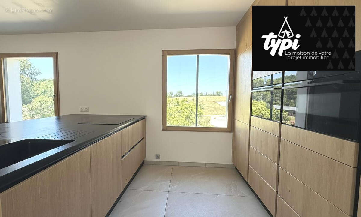 Maison 240 m² à Caudan  - photo 2