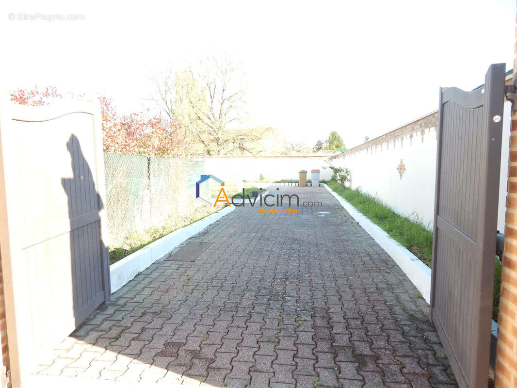 Maison à VILLEMANDEUR