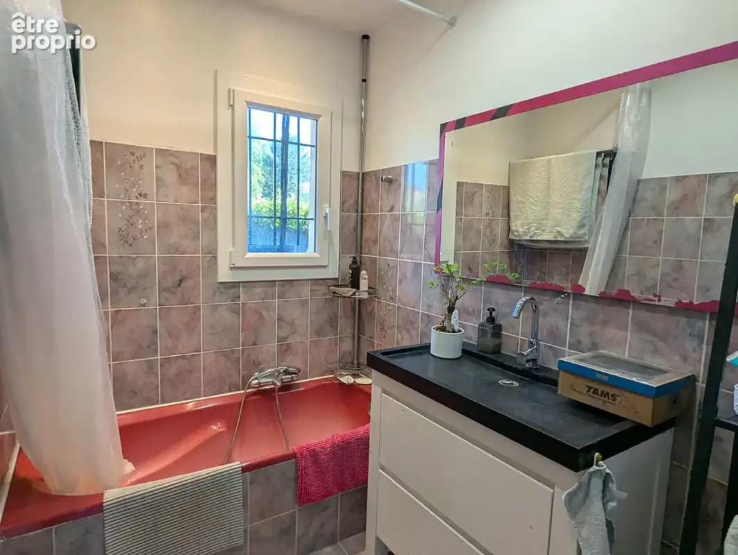 SALERNES, maison de plain-pied 115 m², 5 pièces proche commodités. - photo 11