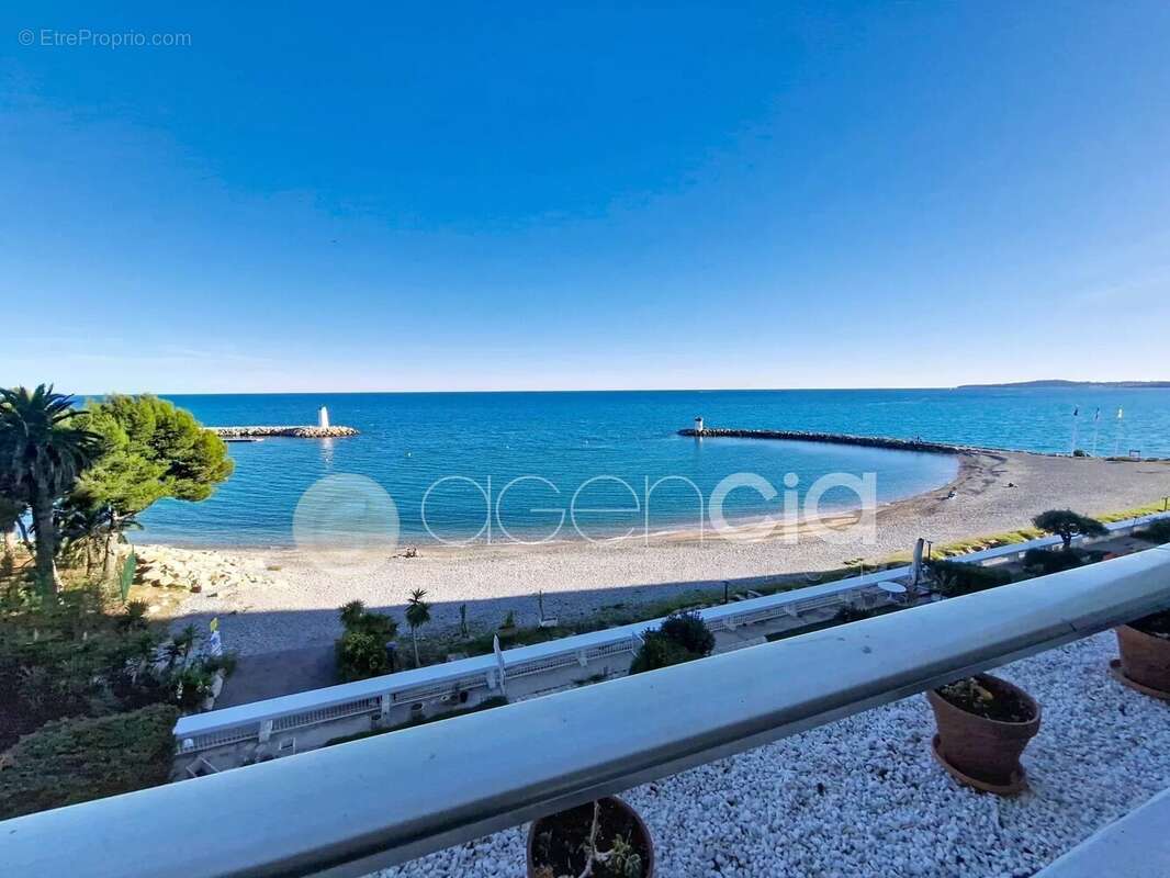 Appartement à VILLENEUVE-LOUBET