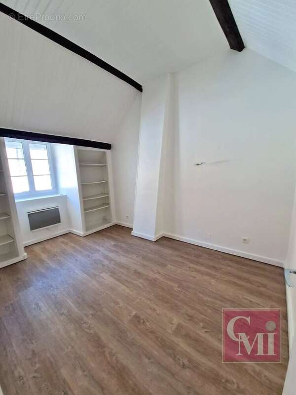 Maison à SAINT-CHERON