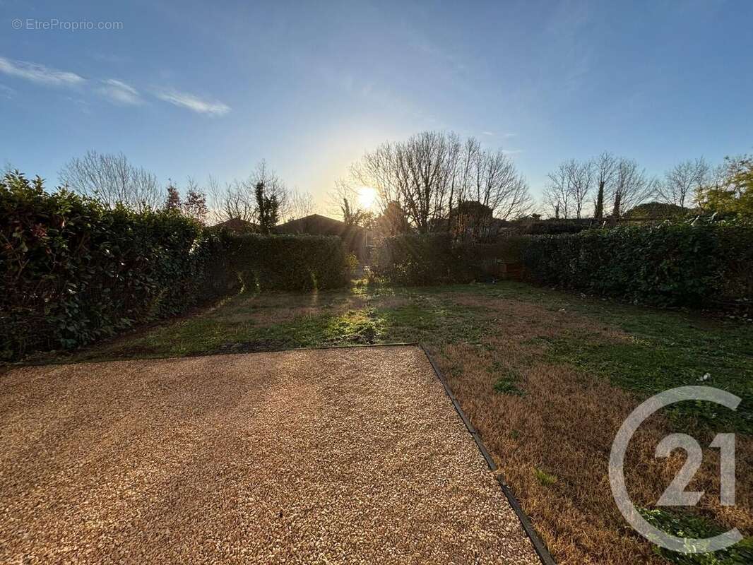 Maison à LABARTHE-SUR-LEZE