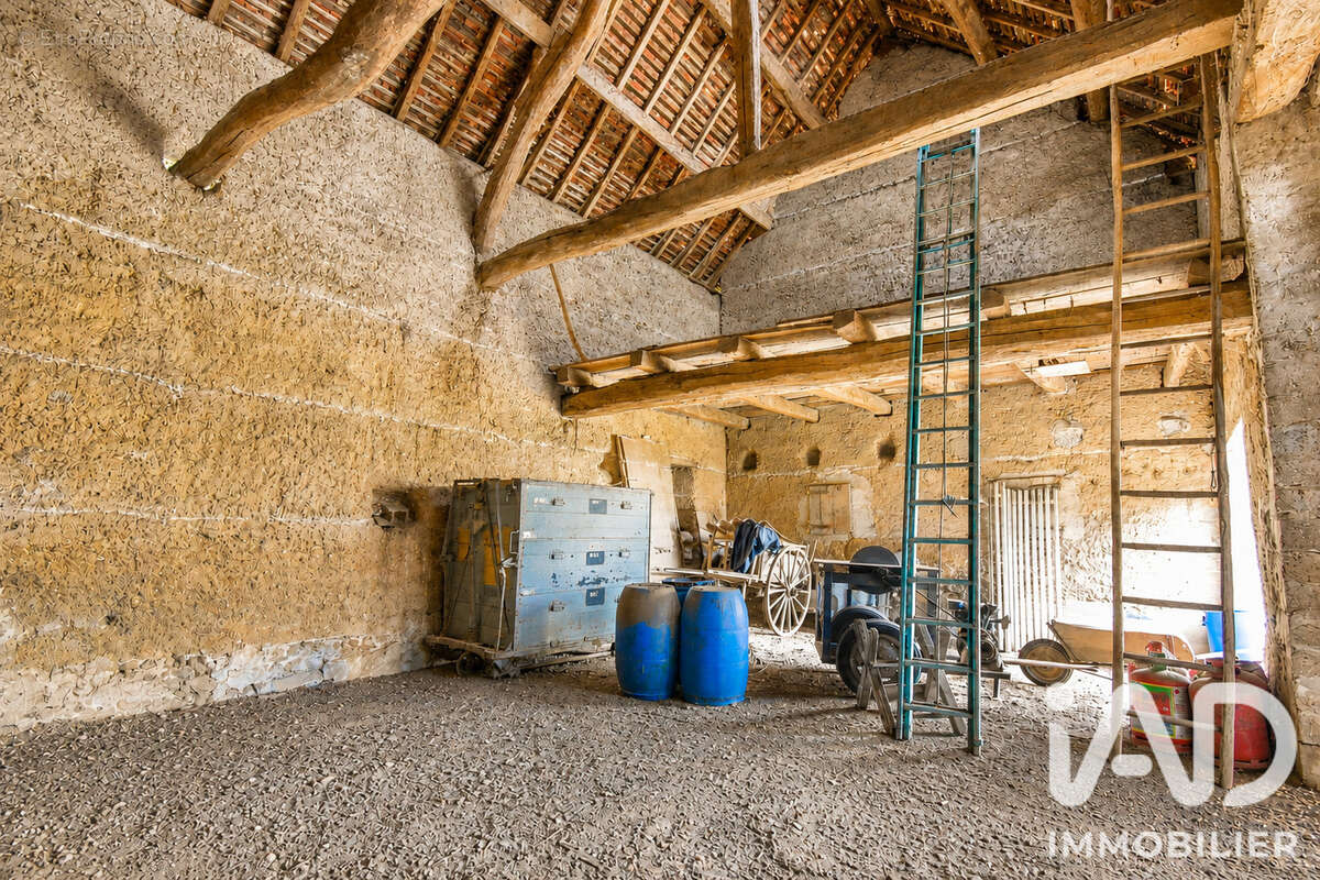 Maison 80 m² à Chimilin  - photo 5