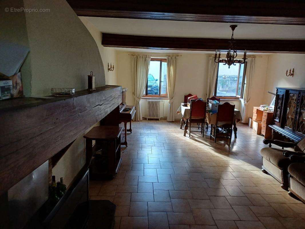 Maison à BELVIANES-ET-CAVIRAC