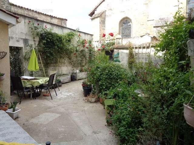 Maison à VILLEFAGNAN