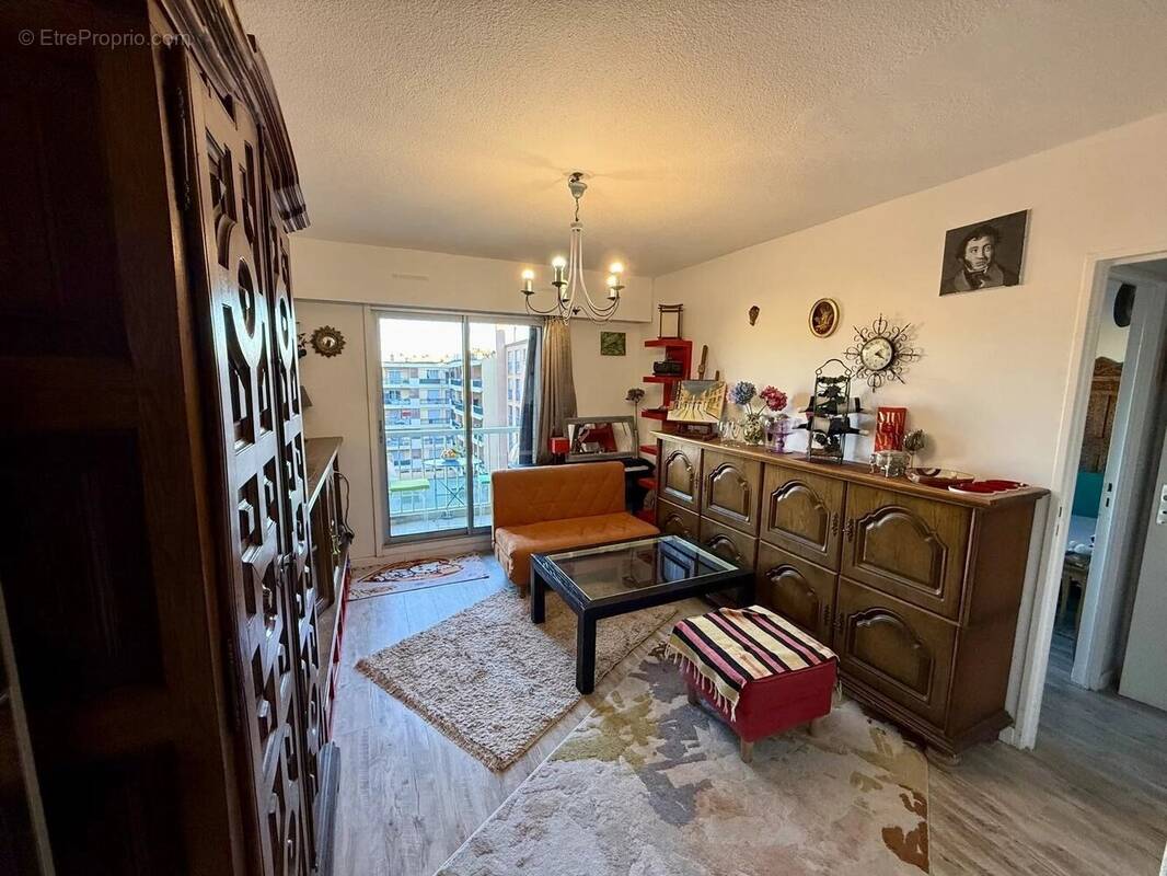 Appartement à VENCE