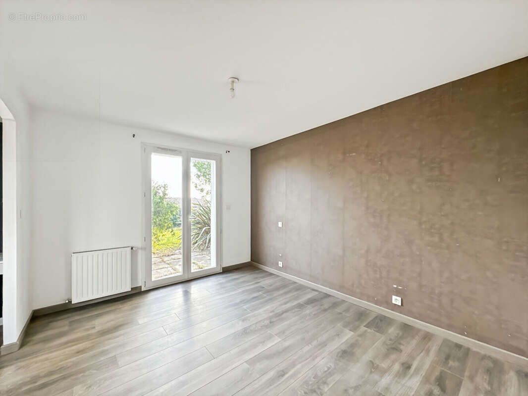 Maison à L&#039;HONOR-DE-COS