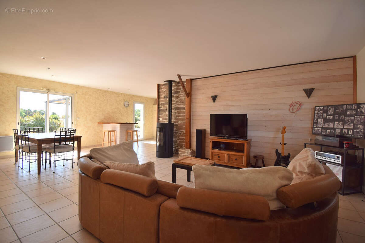 Maison 113 m² à Geneston  - photo 2