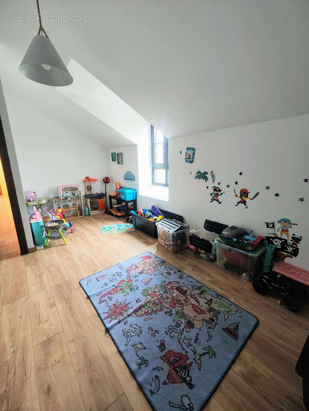 Appartement à PERTHES