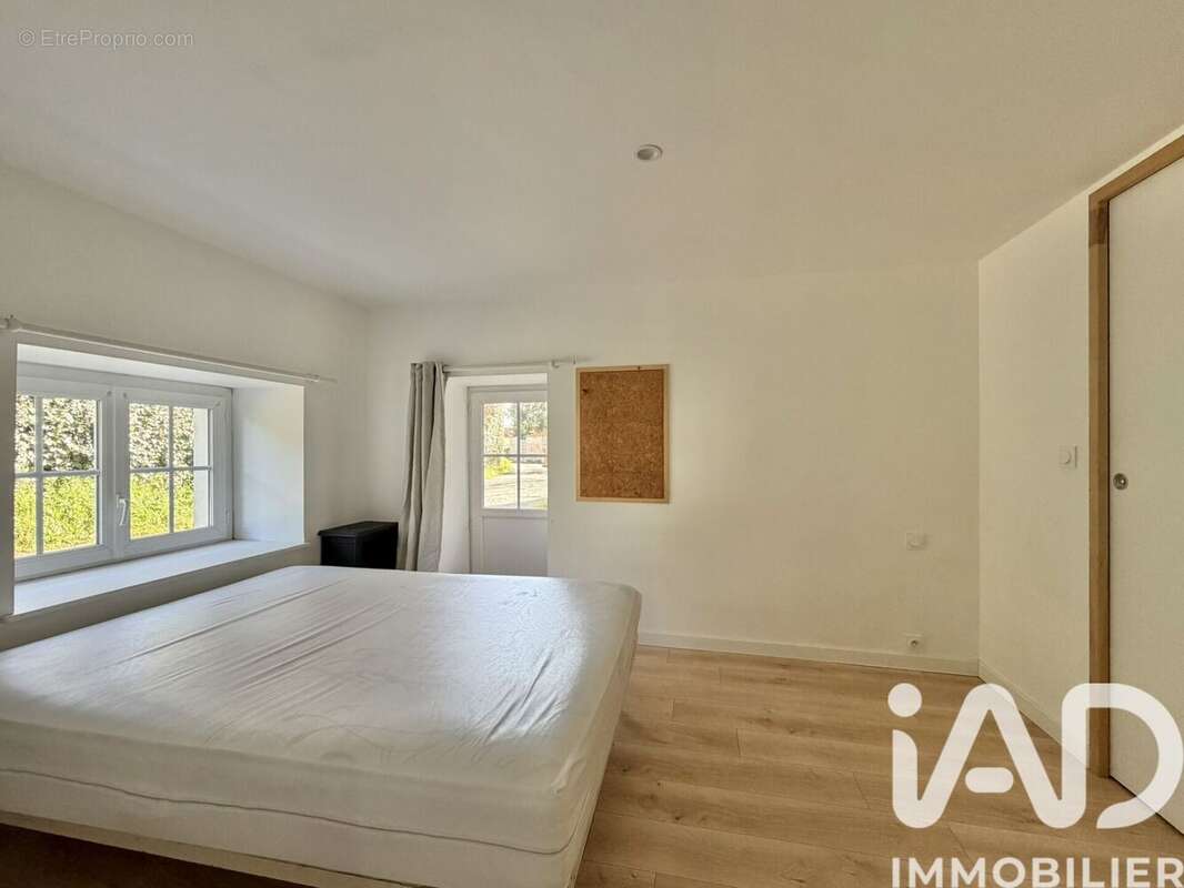 Photo 8 - Maison à MERVENT