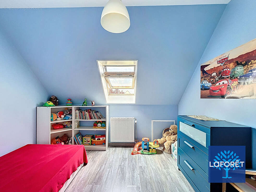 Maison à FONTENAY-LE-VICOMTE