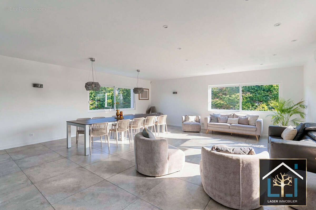Villa Neyron le haut - photo 10