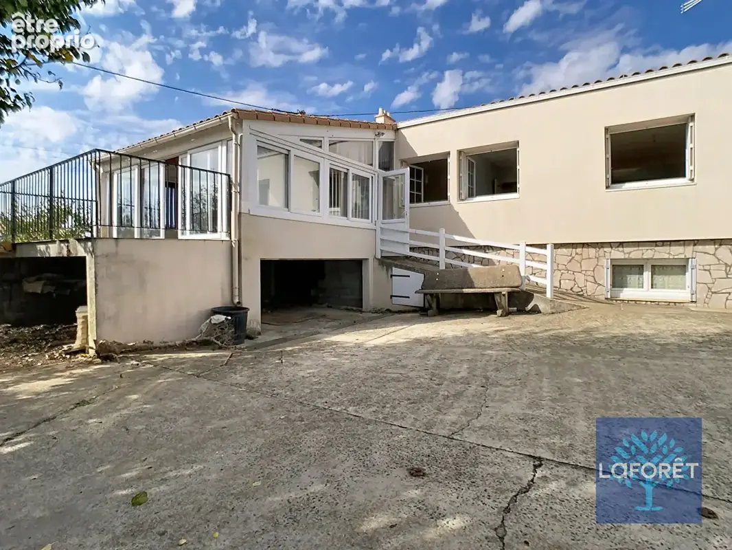 Maison familiale avec véranda Chantonnay 6 pièce(s) 103 m2 - photo 17